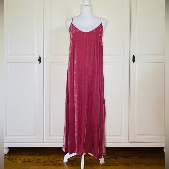 Velvet Midi Dress - Picture 2 of 7